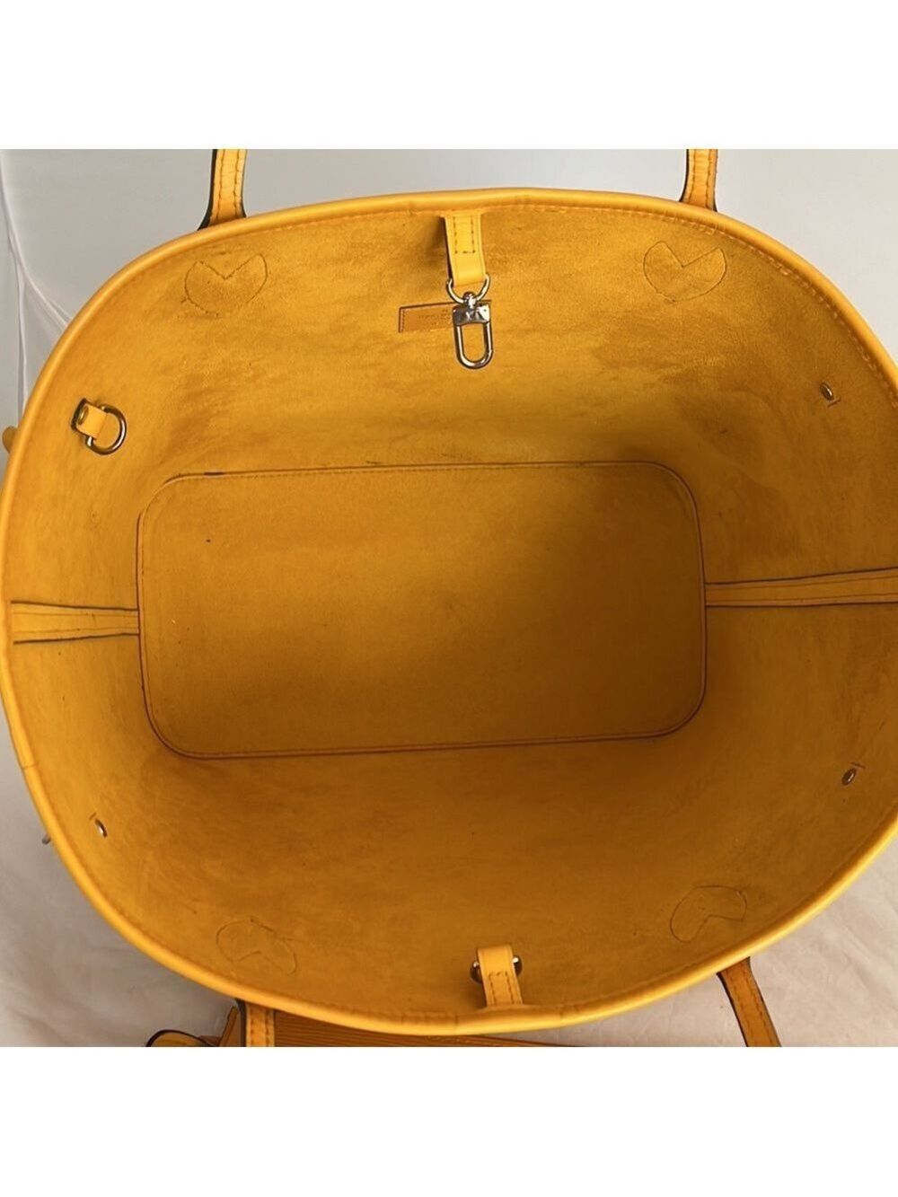 Louis Vuitton Epi Leather Neverfull MM - Picture 7 of 16